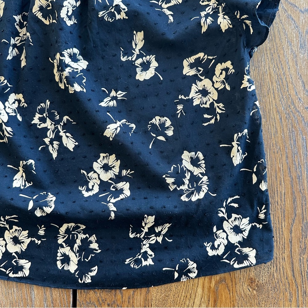 Joie Marlina Waterfall Ruffle Sleeve V-Neck Floral Popover Top Caviar Size M - Picture 11 of 16